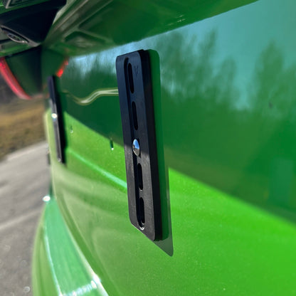 magnetiline raamita numbrimärgi kinnitus